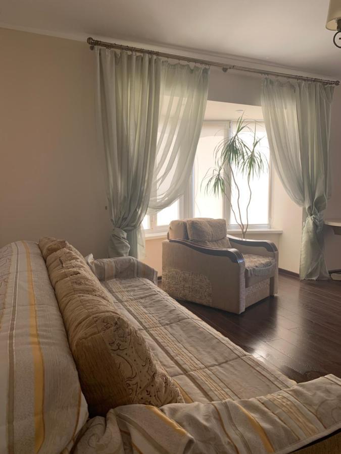 Great Apartment In The City Centre Ivano-Frankivsk Exteriör bild