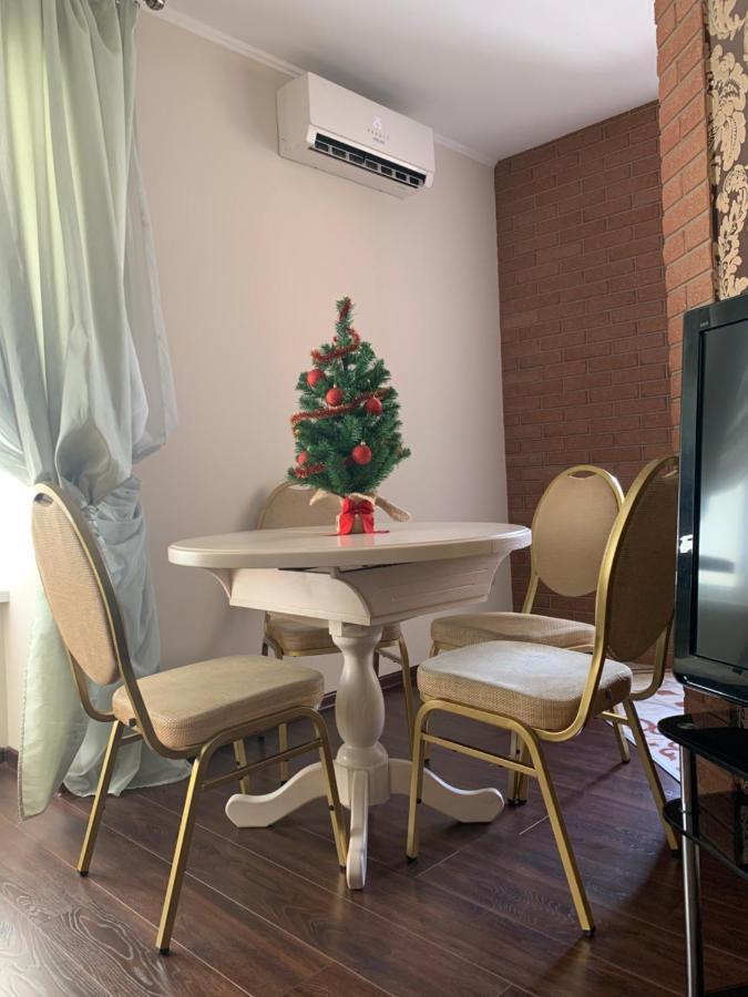 Great Apartment In The City Centre Ivano-Frankivsk Exteriör bild